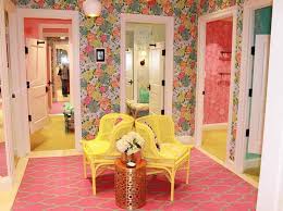 Beautiful And Elegant Design Of The Lilly Pulitzer Room Decors With Flower Wallpaper Lilly Pulitzer Room Decor Lilly Pulitzer Room Home Decor