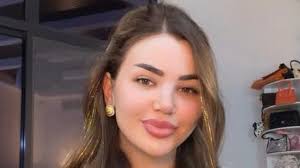 Kim Virginia Grey klärt auf: Rosen waren von einer Frau