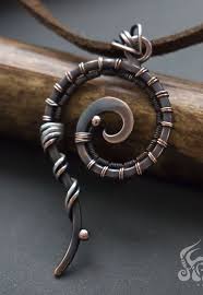 2020 yılında diy metal pendant ve 1 ile takı ve aksesuarları, işıklar ve aydınlatma, ev ve bahçe, güzellik ve sağlık için popüler 1 trendleri. Minimalist Wire Pendant Simple Spiral Copper Wire Wrapped Necklace Swirl Mixed Metal Pendant In 2020 Wire Wrapped Necklace Wire Pendant Wire Work Jewelry