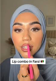 Using @Juvia’s Place lipliner is kola & @Huda Beauty lipgloss shade #afghan