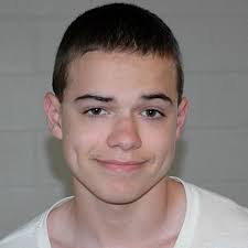 Meu Filho Matou A Irma A Sangue Frio Aos 13 Anos Como E Ser Mae De Um Sociopata Bbc News Brasil