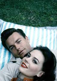 Happy birthday to Robert Wagner(Detroit, February 10, 1930) who turns 93  today! #robertwagner