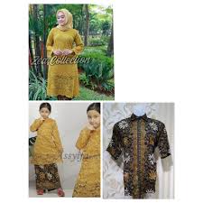 Kamar kost tempat aku tinggal memang pak rokhim dan bu likha hanya memiliki satu anak, mbak lasmi. Kebaya Couple Ayah Ibu Anak Brokat Tunik Shopee Indonesia