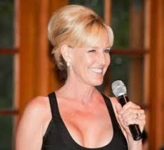 Erin brockovich (julia roberts) is a woman in a tight spot. Hire Erin Brockovich For Your Event Celebrity Speakers