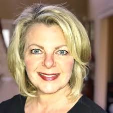 Caroline Schuster (@cocoschuster)