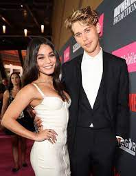 They started dating in 2011. Tagged Austin Butler Famousfix