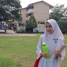 Akademi keperawatan (akper) siti khadijah palembang merupakan program studi yang pertama kali didirikan, yang pelaksanaannya dikukuhkan. Biodata Siti Khadijah Halim Pelakon Drama Dia Yang Ku Cinta Azhan Co