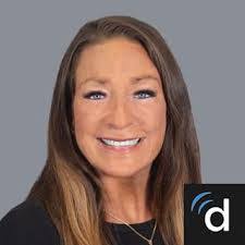 Allison Arnett's Instagram, Twitter & Facebook