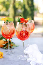Aperol Spritz Find Out How To Make The Classic Italian Cocktail With Aperol Prosecco And Citrus Cocktai Summer Wine Cocktails Wine Cocktails Aperol Spritz