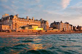 Ferry sailings have been cancelled between jersey and st malo this weekend. Week End Et Sejour A Saint Malo Weekendesk
