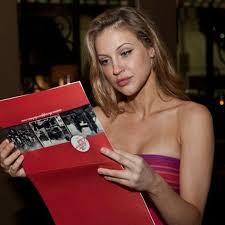 He is best known for his work as a cast member on saturday night live. Former Actress And Interior Designer Sunshine Deia Tutt S Relationship Status After Divorce From Husband Chris Kattan