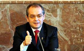 Patricia boc, fiica cea mică a lui emil boc, a susţinut examenul de bacalaureat şi astăzi a aflat vestea că a promovat examenul maturităţii cu aproape nota 10. Emil Boc Alchetron The Free Social Encyclopedia