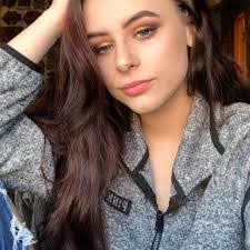 Mackenzie Schwartz's Instagram, Twitter & Facebook