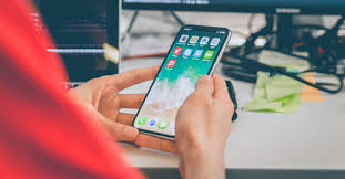 Neomezená data na celé léto. Prozkoumali Jsme Neomezena Data Ceskych Operatoru Co Se V Roce 2021 Zmenilo Letem Svetem Applem