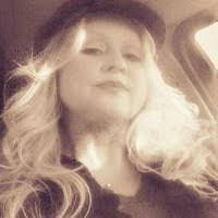 Melissa Cavender's Instagram, Twitter & Facebook