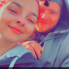 What time do the heat races begin and what is the gate entrance fee at  Lawton Speedway?