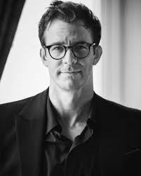 Luke Thompson wearing glasses at the Olivier Awards ! ❤️ Source: Fujifilm  UK