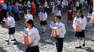 With will smith, bill pullman, jeff goldblum, mary mcdonnell. Parties Pinatas And Penguins Independence Day Central America Style Cnn