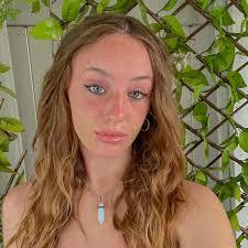 Amy Cumbie's Instagram, Twitter & Facebook