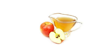 Cuka apel atau apple cider vinegar dibuat dari sari buah apel yang telah mengalami fermentasi untuk membentuk probiotik dan enzim yang mempromosikan kesehatan tubuh, sehingga kandungannya hanya ada sedikit gula. Manfaat Cuka Apel Untuk Kesehatan Dan Kecantikan