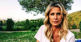 La canzone di jessica e andrea da temptation island 2019 highlander dj facebook: Chi E Sabrina Martinengo Eta Vita Privata Instagram E Temptation Island