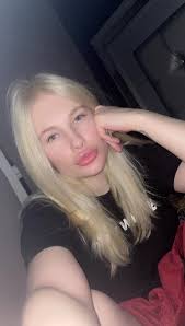 Hello people, I would like to know what I would look like with long black  lucious hair, and red or any other colour or haircut you think would suit  me, please, thank