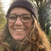 Amanda Digby's Instagram, Twitter & Facebook