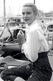 Irish american actress grace kelly had a harsh childhood as revealed in a grace kelly was born in 1929 in philadelphia to a wealthy family. Thetrending Breaking News Grace Kelly Death Photos Princess Grace S Legacy Lives On 35 Years After Shattering Death Ontdek De Perfecte Stockfoto S Over Grace Kelly Death Photos En Redactionele Nieuwsbeelden Van Getty