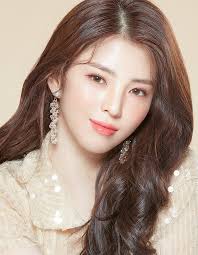 Han So Hee Once Wanted to Star in The Friendship Drama “Hello, My Twenties!”