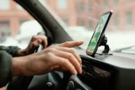 'Passe' para motoristas da Uber é abusivo, afirmam especialistas