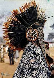 You will love this feather wreath in your decor for years to come. Pin On Cameroonian Juju Hats