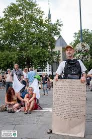 Ignaz bearth live (ignaz bearth zeigt hier noch einmal explizit die szenen, wo die polizei gegen demonstranten vorgeht!) Bundesweite Mobilisierung Zum Protest Der Corona Leugner Innen 2800 Teilnehmende Kamen Nach Dortmund Nordstadtblogger