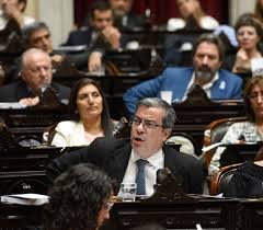 Milei y la cripto-estafa: ¿Juicio político, comisión investigadora o  interpelación? | La oposición avanza con diferentes proyectos en el  Congreso | Página|12