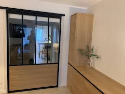 Bonjour, notre gamme sur mesure permet grâce à son configurateur 3d de réaliser un meuble sur mesure en hauteur, largeur et profondeur. Comment Faire Fabriquer Un Meuble Sur Mesure Et Une Verriere A Lyon Esprit Bois