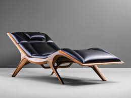 Chaise Longue Imbottita In Pelle Insekt By Hookl Und Stool Sedia Design Sedie In Pelle Chaise Longue