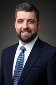 Jim burns (john lynch) recommends stella view the case as a single entity, rather than as part of a larger pattern. John Lynch Clouse Brown