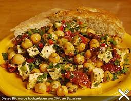 Kichererbsensalat Mit Getrockneten Tomaten Und Feta Von Grisi Chefkoch Kichererbsensalat Rezepte Mit Feta Kichererbsen Rezepte