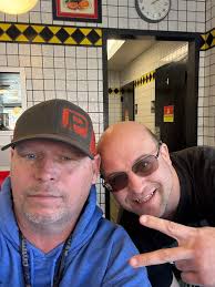 Today I celebrate me! I reintroduced myself to myself. TRUST THE PROCESS  these photos are 1,5 years into my journey with jeff