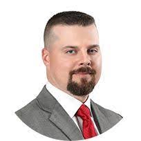 Derek Macarthur's Instagram, Twitter & Facebook