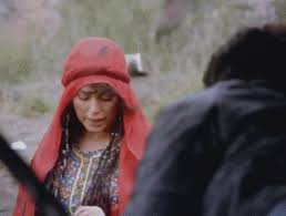 Aşağıda hem kadir i̇nanır'ın cevabını hem de ali özgentürk'ün söylediklerini okuyabilirsiniz Selvi Boylum Al Yazmalim 1978 Kadir Inanir Turkan Soray Ahmet Mekin On Make A Gif