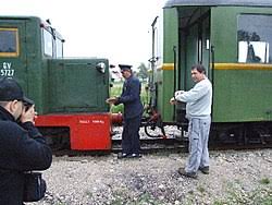 A balatonfenyvesi kisvasút egész évben menetrendszerűen közlekedik, somogyszentpál és balatonfenyves között. Balatonfenyvesi Gazdasagi Vasut Wikipedia