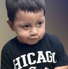 La gente que usa réplicas de marcas de lujo. Gusgri