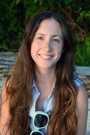 Lori Henry's Instagram, Twitter & Facebook