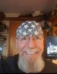 Andrew Deshong's Instagram, Twitter & Facebook