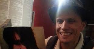 Boreales...: Reseña a El Oneronauta de David Caleb Acevedo, por José Marzán