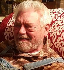 Daniel Ponder's Instagram, Twitter & Facebook