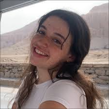 Anna Thach's Instagram, Twitter & Facebook