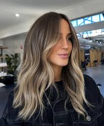 Recommendations for hairdressing salon to do a blowave. Staying in mushroom  bay . Thanks in advance 😊