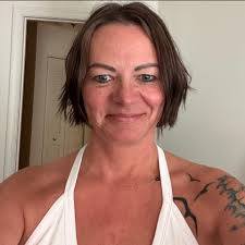 We say he's in the mob” Eagles Jalyx Hunt shares great story about DC Vic  Fangio being critical of D in team meeting after Super Bowl Championship  “This is unacceptable. Circles the