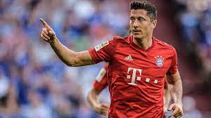 Robert lewandowski is a polish professional footballer who plays as a striker for bundesliga club bayern munich and is the captain of the po. Robert Lewandowski Nach Vertragsverlangerung Beim Fc Bayern Sicher Nicht Mein Letzter Vertrag Sportbuzzer De